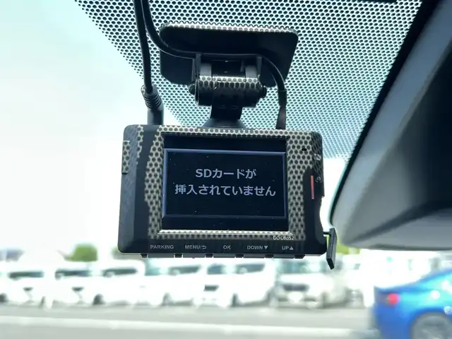 トヨタ アクア S スタイルブラック 群馬県 2021(令3)年 0.7万km ホワイトパールクリスタルシャイン 純正SDナビ/（CD/Bluetooth/SD/ワンセグ/AUX）/セーフティセンス/・プリクラッシュセーフティシステム/・レーンディパーチャーアラート/・オートマチックハイビーム/インテリジェントクリアランスソナー/全周囲カメラ/ステアリングリモコン/プッシュスタート/前後ドライブレコーダー/LEDヘッドランプ/アームレスト/純正フロアマット/ドアバイザー/スペアキー