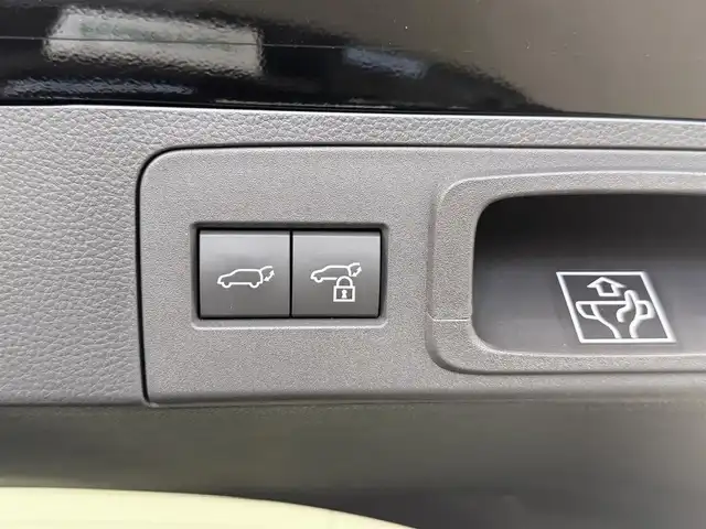 トヨタ クラウン スポーツ RS 愛知県 2024(令6)年 0.8万km ブラック ワンオーナー/４WD/トヨタセーフティーセンス/レーダークルコン/トヨタチームメイト/アラウンドビューモニター/アドバンスパーク/純正ディスプレイナビ/・フルセグテレビ/・Bluetooth/・Applecarplay/パワーバックドア/ヘッドアップディスプレイ/パノラマルーフ/AC100V/置くだけ充電/パワーシート/シートヒーター/エアシート/デジタルインナーミラー/革巻きステアリング/ステアリングリモコン/電動パーキングシステム/typeC