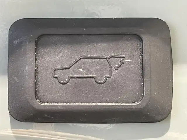 トヨタ ＲＡＶ４ アドベンチャー 愛知県 2021(令3)年 5.2万km アーバンカーキ 純正９インチディスプレイオーディオ　/（AM/FM/Bluetooth/USB/Miracast/スマホ連携/フルセグTV）/電動バックドア　/モデリスタサイドステップ　/ルーフレール　/トヨタセーフティセンス/　　-プリクラッシュセーフティ/　　-レーントレーニングアシスト/　　-レーダークルーズコントロール/　　-オートマチックハイビーム/　　-ロードサインアシスト/バックカメラ　　/ＬＥＤヘッドライト　/フォグランプ/ブラインドスポットモニター/クリアランスソナー/ダウンヒルアシストコントロール/電動パーキングブレーキ/D席パワーシート/純正フロアマット/純正19インチAW/プッシュスタート/　　-スマートキー