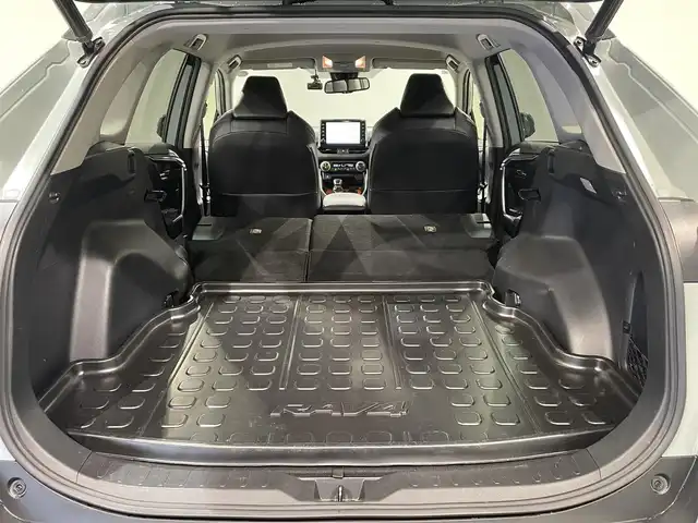 トヨタ ＲＡＶ４ アドベンチャー 愛知県 2021(令3)年 5.2万km アーバンカーキ 純正９インチディスプレイオーディオ　/（AM/FM/Bluetooth/USB/Miracast/スマホ連携/フルセグTV）/電動バックドア　/モデリスタサイドステップ　/ルーフレール　/トヨタセーフティセンス/　　-プリクラッシュセーフティ/　　-レーントレーニングアシスト/　　-レーダークルーズコントロール/　　-オートマチックハイビーム/　　-ロードサインアシスト/バックカメラ　　/ＬＥＤヘッドライト　/フォグランプ/ブラインドスポットモニター/クリアランスソナー/ダウンヒルアシストコントロール/電動パーキングブレーキ/D席パワーシート/純正フロアマット/純正19インチAW/プッシュスタート/　　-スマートキー