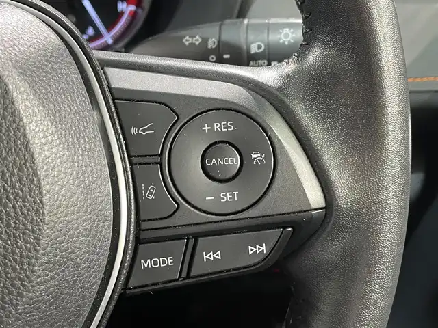 トヨタ ＲＡＶ４ アドベンチャー 愛知県 2021(令3)年 5.2万km アーバンカーキ 純正９インチディスプレイオーディオ　/（AM/FM/Bluetooth/USB/Miracast/スマホ連携/フルセグTV）/電動バックドア　/モデリスタサイドステップ　/ルーフレール　/トヨタセーフティセンス/　　-プリクラッシュセーフティ/　　-レーントレーニングアシスト/　　-レーダークルーズコントロール/　　-オートマチックハイビーム/　　-ロードサインアシスト/バックカメラ　　/ＬＥＤヘッドライト　/フォグランプ/ブラインドスポットモニター/クリアランスソナー/ダウンヒルアシストコントロール/電動パーキングブレーキ/D席パワーシート/純正フロアマット/純正19インチAW/プッシュスタート/　　-スマートキー