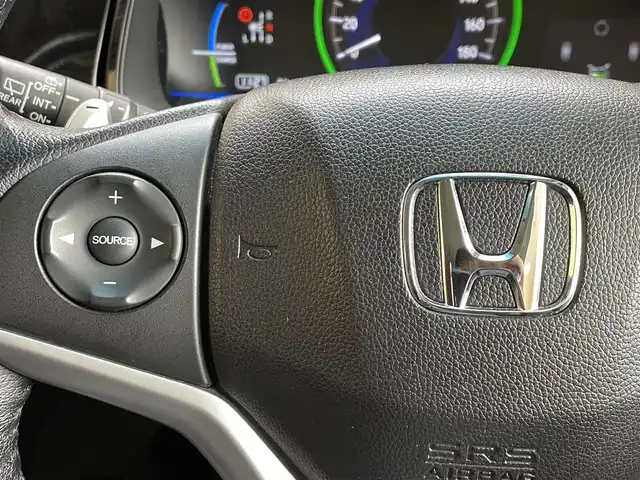 ホンダ シャトル ハイブリッド X スタイルED 岩手県 2016(平28)年 7.1万km クリスタルブラックパール ４WD/ラルグス製車高調/あんしんパッケージ/クルーズコントロール/シティブレーキサポート/横滑り防止装置/パドルシフト/純正ナビ/フルセグTV/バックカメラ/ETC/ステアリングスイッチ/LEDヘッドライト/LEDフォグライト/チップアップリヤシート/熱線入りフロントウインドウ/本革巻きステアリング/15インチスチールホイール/純正ホイールキャップ