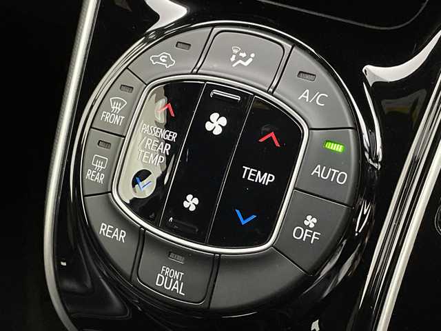 トヨタ ヴォクシー ZS 煌Ⅱ 新潟県 2019(平31)年 5.2万km ブラック ワンオーナー/カロッツェリアメモリナビ/　フルセグTV/Bluetooth/USB/HDMI/衝突被害軽減ブレーキ/レーンキープアシスト/クルーズコントロール/両側パワースライドドア/フリップダウンモニター/バックカメラ/ビルトインETC/コーナーセンサー/アイドリングストップ/レザー調シートカバー/LEDヘッドライト/オートマチックハイビーム/オートライト/ドアバイザー/保証書/取扱説明書/スマートキー