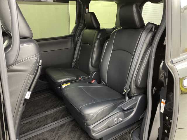 トヨタ ヴォクシー ZS 煌Ⅱ 新潟県 2019(平31)年 5.2万km ブラック ワンオーナー/カロッツェリアメモリナビ/　フルセグTV/Bluetooth/USB/HDMI/衝突被害軽減ブレーキ/レーンキープアシスト/クルーズコントロール/両側パワースライドドア/フリップダウンモニター/バックカメラ/ビルトインETC/コーナーセンサー/アイドリングストップ/レザー調シートカバー/LEDヘッドライト/オートマチックハイビーム/オートライト/ドアバイザー/保証書/取扱説明書/スマートキー