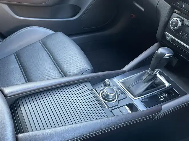 マツダ アテンザ セダン XD Lパッケージ 愛知県 2015(平27)年 4.7万km ソウルレッドプレミアムメタリック /ワンオーナー//クルーズコントロール//イモビライザー//衝突回避支援システム//誤発進抑制防止装置//ETC//レザーシート//プッシュスタート//パドルシフト//電動格納ミラー//オートエアコン//ステアリングスイッチ//レーンキープアシスト//シートヒーター//前ドラレコ//ドアバイザー//パワーシート//保証書・取説・スペアキー