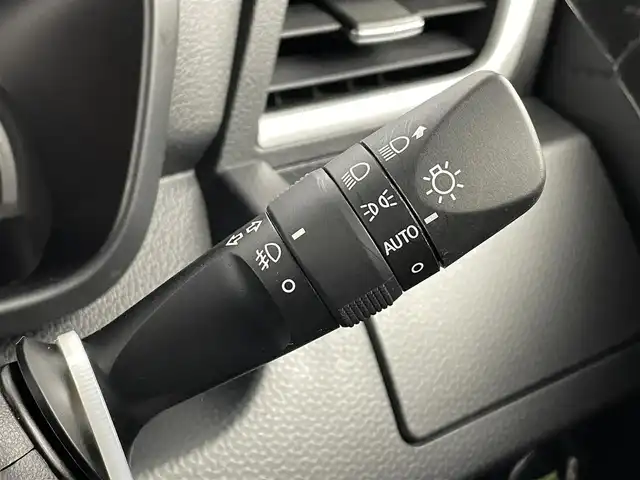 トヨタ タンク カスタムG S 福島県 2018(平30)年 2.2万km パールホワイトⅢ スマートアシストIII/・衝突被害軽減ブレーキ/・踏み間違い防止装置/・車線逸脱警報装置/社外7インチナビ/・型番：AVIC-RW501/・フルセグTV/BT/SD/CD/DVD/FM/AM/・前方ドライブレコーダー/・ETC/両側パワースライドドア/革巻きステアリング/・ステアリングリモコン/プッシュスタート/・スマートキー/電動格納ミラー/・ウィンカーミラー/・オートミラー/LEDヘッドライト/・フォグランプ/・オートライト/純正フロアマット/純正14インチAW