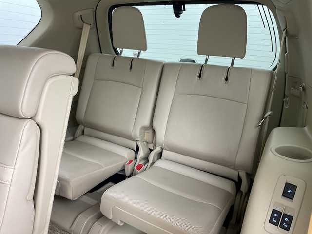 トヨタ ランドクルーザー プラド TX Lパッケージ 道央・札幌 2021(令3)年 3万km ホワイトパールクリスタルシャイン ・4WD/・寒冷地仕様/・社外ナビ/　CD/DVD/BT/USB/・フルセグTV/・バックカメラ/・後席モニター/・アダプティブクルーズコントロール/・TRD前後エアロ/・リアスポイラー/・サイドステップ/・前席パワーシート/・前席シートヒーター/・前席ベンチレーション/・電動格納サードシート/・純正エンジンスターター/・純正前後ドライブレコーダー/・レーンディパーチャーアシスト/・衝突軽減ブレーキ/・オートマチックハイビーム/・オートライト/・LEDヘッドライト/・フォグランプ/・リアフォグランプ/・ワイパーデアイサー/・19インチ純正アルミホイール/・ルーフレール/・ビルトインETC/・スペアキー/・保証書