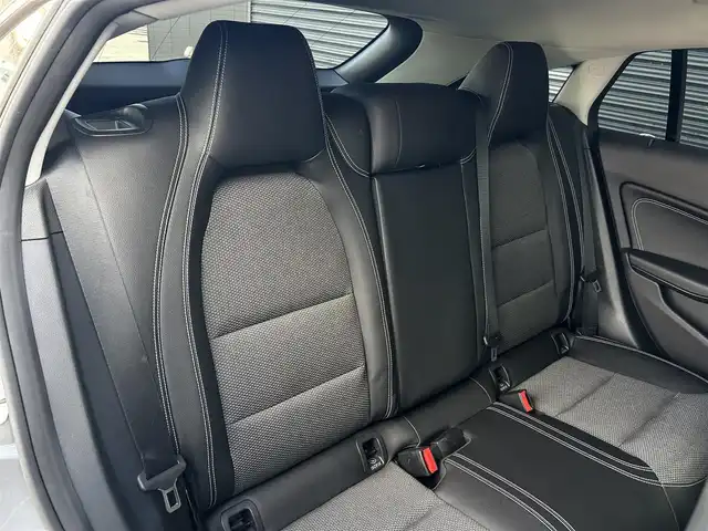 メルセデス・ベンツ ＣＬＡ１８０ Sブレイク AMG スタイル 茨城県 2017(平29)年 2.6万km マウンテングレー 後期型 /RSP /ACC /半革 /シートヒーター /ナビ /TV /Bカメラ /LEDヘッドライト /パワーテールゲート /レーンキープアシスト /ブラインドスポットアシスト /キーレスゴー /純正18インチアルミホイール /ETC /DVD /CD /パドルシフト /禁煙車