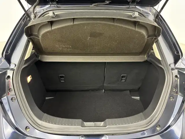 マツダ デミオ 13S Lパッケージ 福岡県 2014(平26)年 6万km ディープクリスタルブルーマイカ 純正ＳＤナビ　/ＥＴＣ　/前方ドライブレコーダー　/衝突被害軽減システム　/横滑り防止　/アイドリングストップ　/アクセル踏み間違い防止　/ＨＵＤ/レザーシート　/純正１５インチＡＷ　/純正フロアマット　/オートライト