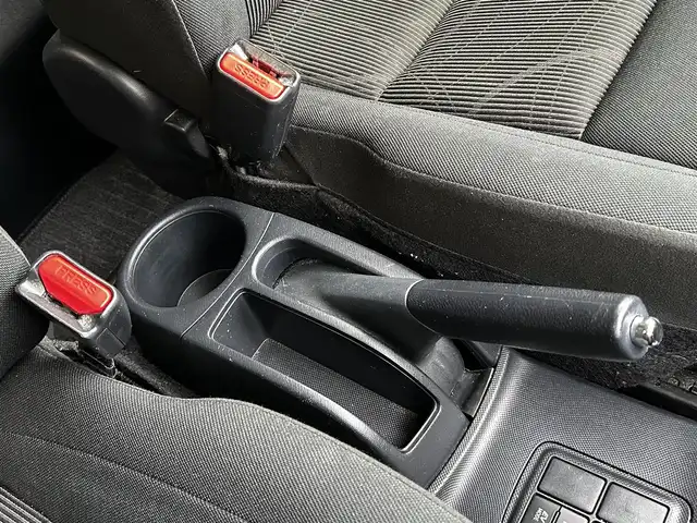 トヨタ アクア S スタイルブラック 大阪府 2018(平30)年 5.1万km ライムホワイトパールクリスタルシャイン 純正ナビ(NSZT-W66T)/CD/DVD/フルセグTV/SD/Bluetooth/バックカメラ/純正ビルトインETC/前後ドライブレコーダー(TZ-D215W)/セーフティセンス/・プリクラッシュセーフティ/・レーンディパーチャーアラート/・オートマチックハイビーム/・先行車発進告知機能/LEDヘッドライト/オートライト/電動格納ミラー/フロアマット/ドアバイザー/プッシュスタート/スマートキー/ブラックファブリックシート/シートリフター/アームレスト（運転席）/取扱説明書/保証書