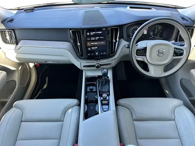 ボルボ ＸＣ６０ D4 AWD インスクリプション 石川県 2020(令2)年 4.8万km パール ワンオーナー/4WD/純正ナビ/　Bluetooth・AM/FM・CD・USB・iPod/harman/kardonプレミアムサウンドシステム/フルセグTV/全方位カメラ/ETC/前後ドライブレコーダー/ヘッドアップディスプレイ/アダプティブクルーズコントロール/全席シートヒーター/エアシート（D+N席）/シートメモリー/パワーシート（D+N席）/ステアリングヒーター/アンチロック・ブレーキ・システム/衝突被害軽減システム/横滑り防止装置/インテリジェントAFS/前後コーナーセンサー/レーンキープアシスト/盗難防止装置/アイドリングストップ/エアバッグ（W+サイド）/カーテンエアバッグ/純正アルミホイール/スマートキー