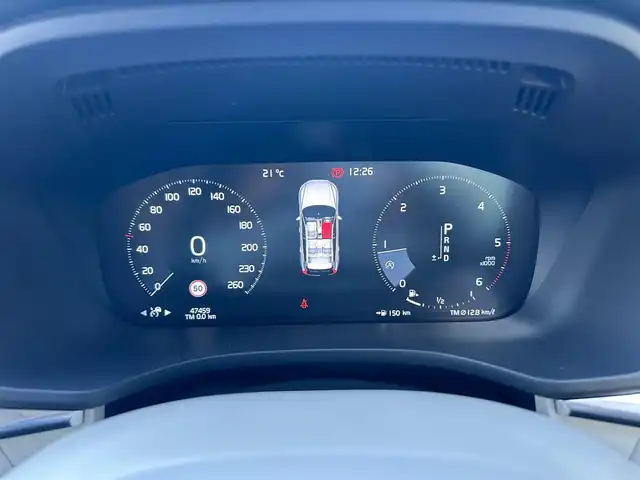 ボルボ ＸＣ６０ D4 AWD インスクリプション 石川県 2020(令2)年 4.8万km パール ワンオーナー/4WD/純正ナビ/　Bluetooth・AM/FM・CD・USB・iPod/harman/kardonプレミアムサウンドシステム/フルセグTV/全方位カメラ/ETC/前後ドライブレコーダー/ヘッドアップディスプレイ/アダプティブクルーズコントロール/全席シートヒーター/エアシート（D+N席）/シートメモリー/パワーシート（D+N席）/ステアリングヒーター/アンチロック・ブレーキ・システム/衝突被害軽減システム/横滑り防止装置/インテリジェントAFS/前後コーナーセンサー/レーンキープアシスト/盗難防止装置/アイドリングストップ/エアバッグ（W+サイド）/カーテンエアバッグ/純正アルミホイール/スマートキー
