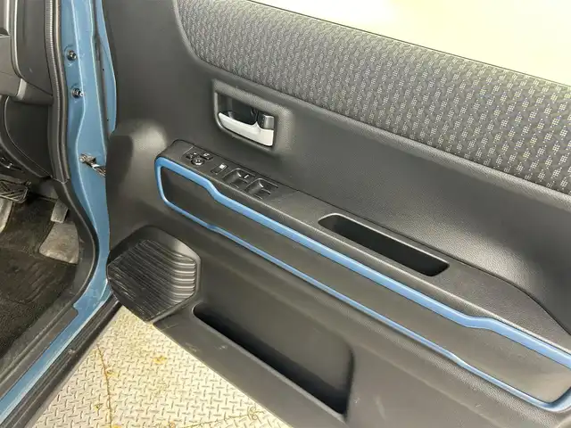 スズキ ハスラー HYBRID X 道央・札幌 2021(令3)年 2.8万km デニムブルー ガンメタリック 2トーン ・４WD/・純正メモリナビ/・CD/DVD/BT/フルセグ/iPod/AppleCarPlay/USB/・アラウンドビューモニター/・前後ドライブレコーダー/・衝突軽減ブレーキ/・横滑り防止装置/・レーンキープアシスト/・アイドリングストップ/・オートマチックハイビーム/・LEDヘッドライト/・オートライト/・前席シートヒーター/・ミラーヒーター/・ドアバイザー/・シートバックテーブル/・積込社外15インチAW冬タイヤ/・プッシュスタート/・スマートキー