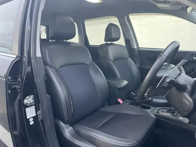 スバル フォレスター S－リミテッド 千葉県 2015(平27)年 10.1万km クリスタルブラックシリカ (株)IDOMが運営する【じしゃロン八千代店】の自社ローン対象車両になります。こちらは現金またはオートローンご利用時の価格です。自社ローンご希望の方は別途その旨お申付け下さい。/純正ナビ（CN-LR700D）/・CD/DVD/・Bluetooth接続/・フルセグTV/４WD/アイサイト/バックカメラ/ETC/D/N席シートヒーター/D/N席パワーシート/レーダークルーズコントロール/パドルシフト/プッシュスタート/スマートキー/純正アルミホイール/純正フロアマット/電動格納ミラー