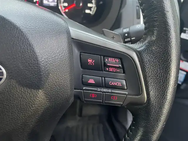 スバル フォレスター S－リミテッド 千葉県 2015(平27)年 10.1万km クリスタルブラックシリカ (株)IDOMが運営する【じしゃロン八千代店】の自社ローン対象車両になります。こちらは現金またはオートローンご利用時の価格です。自社ローンご希望の方は別途その旨お申付け下さい。/純正ナビ（CN-LR700D）/・CD/DVD/・Bluetooth接続/・フルセグTV/４WD/アイサイト/バックカメラ/ETC/D/N席シートヒーター/D/N席パワーシート/レーダークルーズコントロール/パドルシフト/プッシュスタート/スマートキー/純正アルミホイール/純正フロアマット/電動格納ミラー