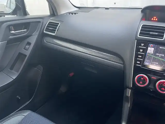 スバル フォレスター S－リミテッド 千葉県 2015(平27)年 10.1万km クリスタルブラックシリカ (株)IDOMが運営する【じしゃロン八千代店】の自社ローン対象車両になります。こちらは現金またはオートローンご利用時の価格です。自社ローンご希望の方は別途その旨お申付け下さい。/純正ナビ（CN-LR700D）/・CD/DVD/・Bluetooth接続/・フルセグTV/４WD/アイサイト/バックカメラ/ETC/D/N席シートヒーター/D/N席パワーシート/レーダークルーズコントロール/パドルシフト/プッシュスタート/スマートキー/純正アルミホイール/純正フロアマット/電動格納ミラー