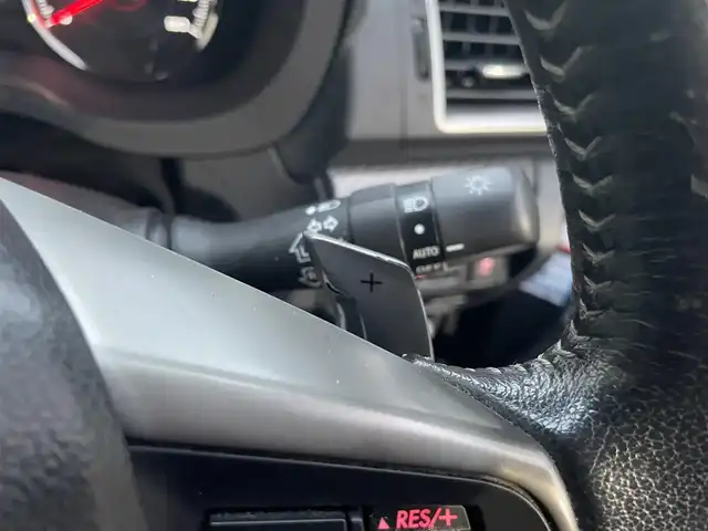 スバル フォレスター S－リミテッド 千葉県 2015(平27)年 10.1万km クリスタルブラックシリカ (株)IDOMが運営する【じしゃロン八千代店】の自社ローン対象車両になります。こちらは現金またはオートローンご利用時の価格です。自社ローンご希望の方は別途その旨お申付け下さい。/純正ナビ（CN-LR700D）/・CD/DVD/・Bluetooth接続/・フルセグTV/４WD/アイサイト/バックカメラ/ETC/D/N席シートヒーター/D/N席パワーシート/レーダークルーズコントロール/パドルシフト/プッシュスタート/スマートキー/純正アルミホイール/純正フロアマット/電動格納ミラー