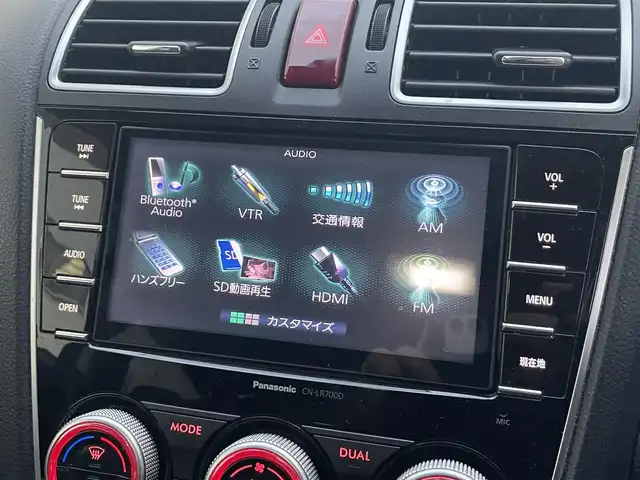 スバル フォレスター S－リミテッド 千葉県 2015(平27)年 10.1万km クリスタルブラックシリカ (株)IDOMが運営する【じしゃロン八千代店】の自社ローン対象車両になります。こちらは現金またはオートローンご利用時の価格です。自社ローンご希望の方は別途その旨お申付け下さい。/純正ナビ（CN-LR700D）/・CD/DVD/・Bluetooth接続/・フルセグTV/４WD/アイサイト/バックカメラ/ETC/D/N席シートヒーター/D/N席パワーシート/レーダークルーズコントロール/パドルシフト/プッシュスタート/スマートキー/純正アルミホイール/純正フロアマット/電動格納ミラー