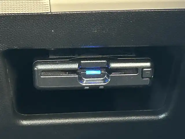 ダイハツ ムーヴ キャンバス G メイクアップ リミテッド　SAⅢ 島根県 2019(令1)年 4.3万km パールホワイトⅢ/ナチュラルベージュマイカメタリック 2トーン 登録時走行距離　42113km/取扱説明書/社外ナビ（Panasonic：CN-RE05WD）/（Bluetooth/CD/DVD/AM/FM)/フルセグテレビ/全周囲カメラ/両側パワースライドドア/電動格納ミラー/プッシュスタート/ドライブレコーダー/純正フロアマット/横滑り防止装置/コーナーセンサー/オートライト/オートハイビーム/衝突軽減システム/ETC2.0