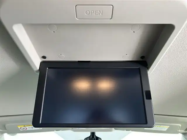 日産 セレナ ハイウェイスター V 千葉県 2020(令2)年 3.2万km ダークメタルグレー 禁煙車/ワンオーナー/エマージェンシーブレーキ/・プロパイロット/・車線逸脱警報システム/・レーンキープアシスト/・ブラインドスポットモニター/両側パワースライドドア/純正10型メモリナビ/・CD/DVD/Blu-ray/Bluetooth/フルセグTV/・ビルトインETC/・アラウンドビューモニター/・インテリジェントルームミラー/革巻きステアリング/・ステアリングスイッチ/電子パーキング/・ブレーキホールド/左右独立エアコン/純正フロアマット/純正15インチAW/オートライト/・LEDヘッドライト/・LEDフォグランプ