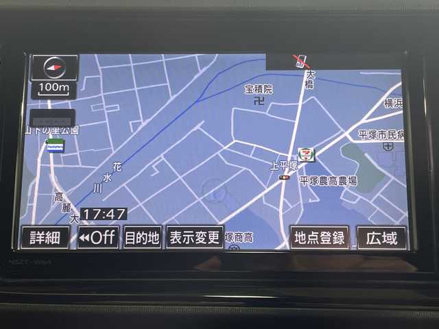 トヨタ アクア S 神奈川県 2015(平27)年 4.3万km ダークバイオレットマイカメタリック 純正SDナビゲーション【NSZT-W64】/AM FM フルセグ Bluetooth CD DVD/バックカメラ/ビルトインETC/純正フロアマット/スマートキー/ハロゲンヘッドライト/オートライト/ドアバイザー/フォグランプ/ウィンカーミラー/電動カメラ/プッシュスタート/取扱説明書