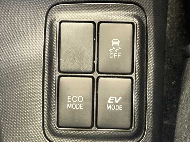 トヨタ アクア S 神奈川県 2015(平27)年 4.3万km ダークバイオレットマイカメタリック 純正SDナビゲーション【NSZT-W64】/AM FM フルセグ Bluetooth CD DVD/バックカメラ/ビルトインETC/純正フロアマット/スマートキー/ハロゲンヘッドライト/オートライト/ドアバイザー/フォグランプ/ウィンカーミラー/電動カメラ/プッシュスタート/取扱説明書