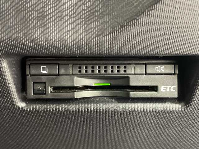 トヨタ アクア S 神奈川県 2015(平27)年 4.3万km ダークバイオレットマイカメタリック 純正SDナビゲーション【NSZT-W64】/AM FM フルセグ Bluetooth CD DVD/バックカメラ/ビルトインETC/純正フロアマット/スマートキー/ハロゲンヘッドライト/オートライト/ドアバイザー/フォグランプ/ウィンカーミラー/電動カメラ/プッシュスタート/取扱説明書