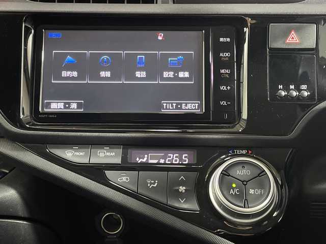 トヨタ アクア S 神奈川県 2015(平27)年 4.3万km ダークバイオレットマイカメタリック 純正SDナビゲーション【NSZT-W64】/AM FM フルセグ Bluetooth CD DVD/バックカメラ/ビルトインETC/純正フロアマット/スマートキー/ハロゲンヘッドライト/オートライト/ドアバイザー/フォグランプ/ウィンカーミラー/電動カメラ/プッシュスタート/取扱説明書