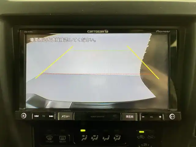 トヨタ ランドクルーザー プラド TX ワイド 熊本県 1999(平11)年 10.6万km シルバーM/シルバーM 禁煙車　/４ＷＤ　/社外ナビ（ＣＤ・ＤＶＤ・フルセグ・ＢＴ）/バックカメラ　/ＥＴＣ　/社外フロアマット　/社外１６インチＡＷ　/ルーフレール　/背面タイヤ/電動格納ミラー