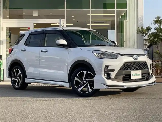 トヨタ ライズ Z 兵庫県 2022(令4)年 4.6万km シャイニングホワイトパール 9インチ純正ディスプレイオーディオ/フルセグTV/Bluetooth/アップルカープレイ/アンドロイドオート/モデリスタエアロ/ETC/全方位カメラ/追従クルーズコントロール/シートヒーター/ステアリングリモコン/フォグランプ/HDMI/USB/純正フロアマット/純正ドアバイザー/革巻きステアリング