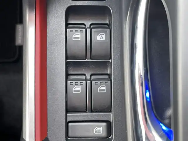 トヨタ ライズ Z 兵庫県 2022(令4)年 4.6万km シャイニングホワイトパール 9インチ純正ディスプレイオーディオ/フルセグTV/Bluetooth/アップルカープレイ/アンドロイドオート/モデリスタエアロ/ETC/全方位カメラ/追従クルーズコントロール/シートヒーター/ステアリングリモコン/フォグランプ/HDMI/USB/純正フロアマット/純正ドアバイザー/革巻きステアリング