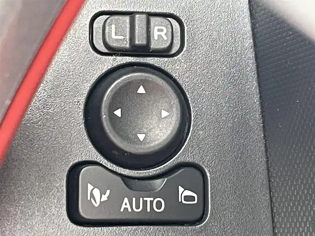 トヨタ ライズ Z 兵庫県 2022(令4)年 4.6万km シャイニングホワイトパール 9インチ純正ディスプレイオーディオ/フルセグTV/Bluetooth/アップルカープレイ/アンドロイドオート/モデリスタエアロ/ETC/全方位カメラ/追従クルーズコントロール/シートヒーター/ステアリングリモコン/フォグランプ/HDMI/USB/純正フロアマット/純正ドアバイザー/革巻きステアリング