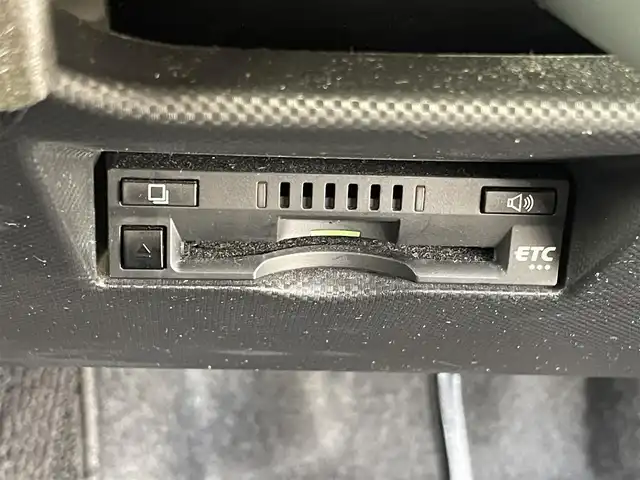 トヨタ ライズ Z 兵庫県 2022(令4)年 4.6万km シャイニングホワイトパール 9インチ純正ディスプレイオーディオ/フルセグTV/Bluetooth/アップルカープレイ/アンドロイドオート/モデリスタエアロ/ETC/全方位カメラ/追従クルーズコントロール/シートヒーター/ステアリングリモコン/フォグランプ/HDMI/USB/純正フロアマット/純正ドアバイザー/革巻きステアリング