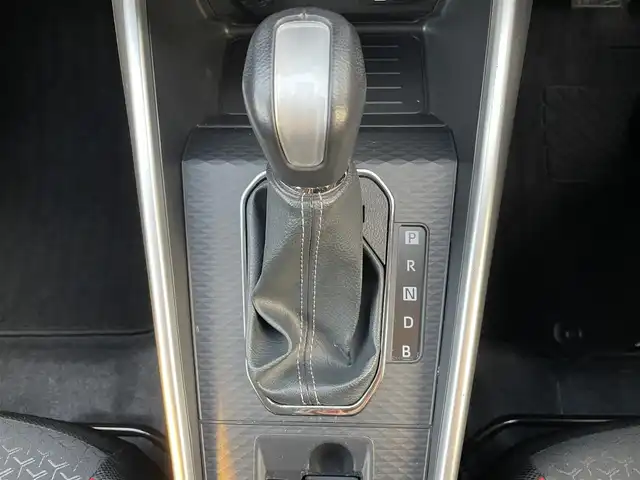 トヨタ ライズ Z 兵庫県 2022(令4)年 4.6万km シャイニングホワイトパール 9インチ純正ディスプレイオーディオ/フルセグTV/Bluetooth/アップルカープレイ/アンドロイドオート/モデリスタエアロ/ETC/全方位カメラ/追従クルーズコントロール/シートヒーター/ステアリングリモコン/フォグランプ/HDMI/USB/純正フロアマット/純正ドアバイザー/革巻きステアリング