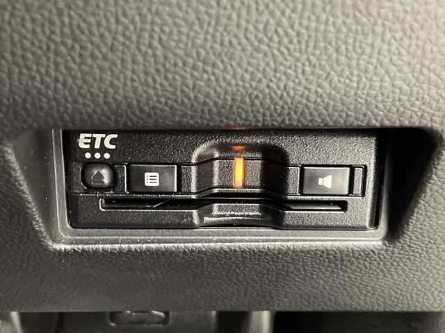 スズキ スイフト スポーツ 群馬県 2022(令4)年 3.8万km ピュアホワイトP ６速ＭＴ　純正8型ナビ　バックカメラ　ETC　BSM　LEDヘッドライト　オートライト　衝突被害軽減ブレーキ　レーンアシスト　アダプティブクルーズコントロール　クリアランスソナー　スマートキー