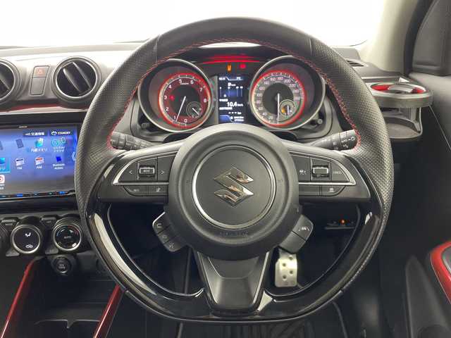 スズキ スイフト スポーツ 群馬県 2022(令4)年 3.8万km ピュアホワイトP ６速ＭＴ　純正8型ナビ　バックカメラ　ETC　BSM　LEDヘッドライト　オートライト　衝突被害軽減ブレーキ　レーンアシスト　アダプティブクルーズコントロール　クリアランスソナー　スマートキー