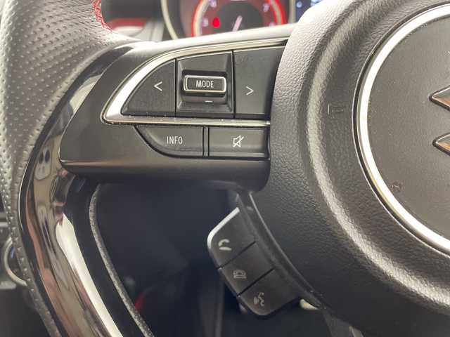 スズキ スイフト スポーツ 群馬県 2022(令4)年 3.8万km ピュアホワイトP ６速ＭＴ　純正8型ナビ　バックカメラ　ETC　BSM　LEDヘッドライト　オートライト　衝突被害軽減ブレーキ　レーンアシスト　アダプティブクルーズコントロール　クリアランスソナー　スマートキー