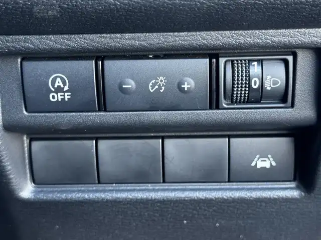 三菱 トライトン GLS 香川県 2024(令6)年 0.9万km ダイヤモンドブラックマイカ e-Assist（運転支援機能）/・FCM（衝突被害軽減ブレーキシステム）/・EAPM（踏み間違い防止アシスト）/・LDW（車線逸脱警報システム）/・LDP（車線逸脱防止支援システム）/・BSW/LCA（後側方車両検知警報システム）/・TSR（標識認識システム）/・AHB（オートマチックハイビーム）/・RCTA（後退時交差車線逸脱警報システム）/・ACC（レーダークルーズコントロールシステム）/・DAA（ふらつき警報）/スマートフォン連携9インチナビ/→フルセグ/CD/DVD/Bluetooth/USB/AppleCarPlay/AndroidAuto/AM/FM/マルチアラウンドモニター/前席シートヒーター/本革巻きステアリング/ステアリングヒーター/ステアリングリモコン/電動格納式ドアヒーテッドミラー/BSM/リアサーキュレーター/リアヒートダクト/LEDヘッドライト/フォグランプ/スーパーセレクト4WD-II/リヤデフロック/HSA（ヒルスタートアシスト）/HDC（ヒルディセントコントロール）/純正18インチアルミ/MTモード付AT/ETC/アイドリングストップ/プッシュスタート/スマートキー/スペアキー×1