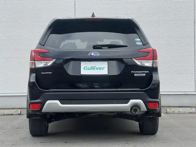 スバル フォレスター ハイブリッド アドバンス 秋田県 2019(平31)年 7.1万km クリスタルブラックシリカ ４WD/衝突軽減システム/LEDヘッドライト/純正SDナビ（DVD/CD/BT/AM/FM/USB）/フルセグ（走行中視聴不可能）/フロント/サイドカメラ/スバル純正１８インチアルミ（夏タイヤ装着）/スマートキー/アイドリングストップ/プッシュスタート/MTモード付AT/クルーズコントロール追従走行あり/レーンキープアシスト/コーナーセンサー/ダウンヒルアシストコントロール/ブラインドスポットモニター/ステアリングスイッチ/ステアリングヒーター/パドルシフト/前席パワーシート/運転席メモリ‐付パワーシート/全席シートヒーター/電動リアゲート/ドライブレコーダー/ビルトインETC/デジタルインナーミラー/電動パーキングブレーキ/オートブレーキホールド機能/純正フロアマット/純正ドアバイザー/オートライト/オートエアコン/パワーステアリング/パワーウィンドウ/ヘッドライトレベライザー/電動格納ウィンカーミラー/横滑り防止/盗難防止装置/寒冷地仕様/保証書/取扱説明書/記録簿/スペアキー×１