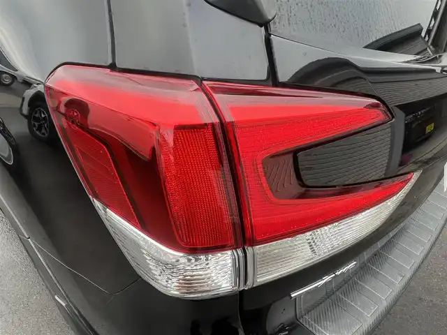 スバル フォレスター ハイブリッド アドバンス 秋田県 2019(平31)年 7.1万km クリスタルブラックシリカ ４WD/衝突軽減システム/LEDヘッドライト/純正SDナビ（DVD/CD/BT/AM/FM/USB）/フルセグ（走行中視聴不可能）/フロント/サイドカメラ/スバル純正１８インチアルミ（夏タイヤ装着）/スマートキー/アイドリングストップ/プッシュスタート/MTモード付AT/クルーズコントロール追従走行あり/レーンキープアシスト/コーナーセンサー/ダウンヒルアシストコントロール/ブラインドスポットモニター/ステアリングスイッチ/ステアリングヒーター/パドルシフト/前席パワーシート/運転席メモリ‐付パワーシート/全席シートヒーター/電動リアゲート/ドライブレコーダー/ビルトインETC/デジタルインナーミラー/電動パーキングブレーキ/オートブレーキホールド機能/純正フロアマット/純正ドアバイザー/オートライト/オートエアコン/パワーステアリング/パワーウィンドウ/ヘッドライトレベライザー/電動格納ウィンカーミラー/横滑り防止/盗難防止装置/寒冷地仕様/保証書/取扱説明書/記録簿/スペアキー×１