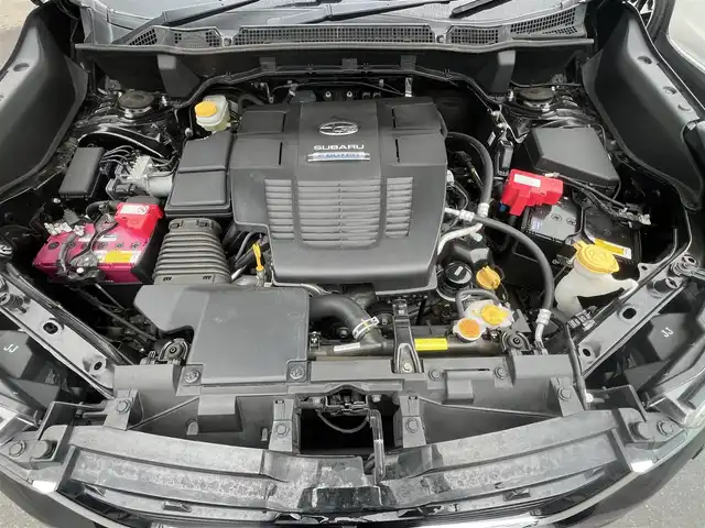 スバル フォレスター ハイブリッド アドバンス 秋田県 2019(平31)年 7.1万km クリスタルブラックシリカ ４WD/衝突軽減システム/LEDヘッドライト/純正SDナビ（DVD/CD/BT/AM/FM/USB）/フルセグ（走行中視聴不可能）/フロント/サイドカメラ/スバル純正１８インチアルミ（夏タイヤ装着）/スマートキー/アイドリングストップ/プッシュスタート/MTモード付AT/クルーズコントロール追従走行あり/レーンキープアシスト/コーナーセンサー/ダウンヒルアシストコントロール/ブラインドスポットモニター/ステアリングスイッチ/ステアリングヒーター/パドルシフト/前席パワーシート/運転席メモリ‐付パワーシート/全席シートヒーター/電動リアゲート/ドライブレコーダー/ビルトインETC/デジタルインナーミラー/電動パーキングブレーキ/オートブレーキホールド機能/純正フロアマット/純正ドアバイザー/オートライト/オートエアコン/パワーステアリング/パワーウィンドウ/ヘッドライトレベライザー/電動格納ウィンカーミラー/横滑り防止/盗難防止装置/寒冷地仕様/保証書/取扱説明書/記録簿/スペアキー×１