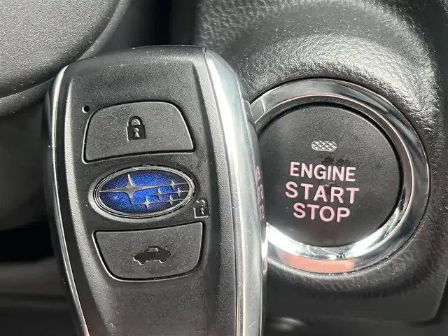 スバル フォレスター ハイブリッド アドバンス 秋田県 2019(平31)年 7.1万km クリスタルブラックシリカ ４WD/衝突軽減システム/LEDヘッドライト/純正SDナビ（DVD/CD/BT/AM/FM/USB）/フルセグ（走行中視聴不可能）/フロント/サイドカメラ/スバル純正１８インチアルミ（夏タイヤ装着）/スマートキー/アイドリングストップ/プッシュスタート/MTモード付AT/クルーズコントロール追従走行あり/レーンキープアシスト/コーナーセンサー/ダウンヒルアシストコントロール/ブラインドスポットモニター/ステアリングスイッチ/ステアリングヒーター/パドルシフト/前席パワーシート/運転席メモリ‐付パワーシート/全席シートヒーター/電動リアゲート/ドライブレコーダー/ビルトインETC/デジタルインナーミラー/電動パーキングブレーキ/オートブレーキホールド機能/純正フロアマット/純正ドアバイザー/オートライト/オートエアコン/パワーステアリング/パワーウィンドウ/ヘッドライトレベライザー/電動格納ウィンカーミラー/横滑り防止/盗難防止装置/寒冷地仕様/保証書/取扱説明書/記録簿/スペアキー×１