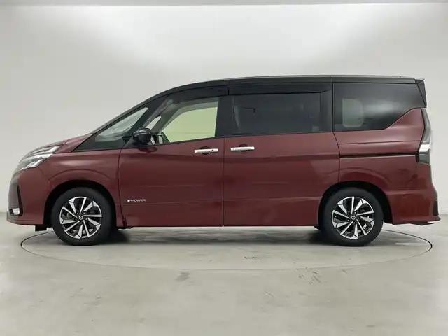 日産 セレナ e－パワー ハイウェイスター V 群馬県 2019(令1)年 6.7万km マルーンレッド 2トーン 純正フリップダウンモニター　純正10インチナビ（AM/FM/CD/DVD/Blu-ray/Bluetooth/フルセグTV/USB）　アラウンドビューモニター　ハンズフリー両側パワースライドドア　プロパイロット　インテリジェントパーキングアシスト　エマージェンシーブレーキ　LDW/LDP　BSW/BSI　前後ソナー　ロールサンシェード　ネオソフィール防水シート