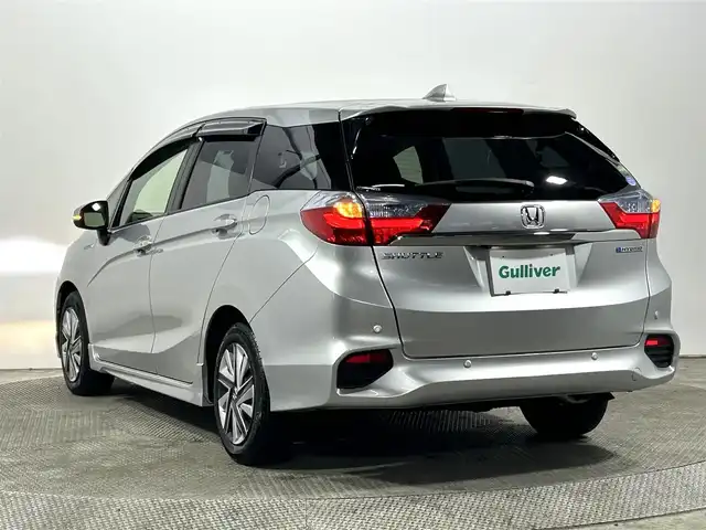 ホンダ シャトル ハイブリッド X スタイルエディション 大阪府 2016(平28)年 4.5万km アラバスターシルバーメタリック 純正ナビＴＶ　バックカメラ　ＥＴＣ　ドライブレコーダー　クルーズコントロール　コーナーセンサー　ＬＥＤヘッドライト　プッシュスタート　スマートキー　オートエアコン　オートライト　電動ミラー