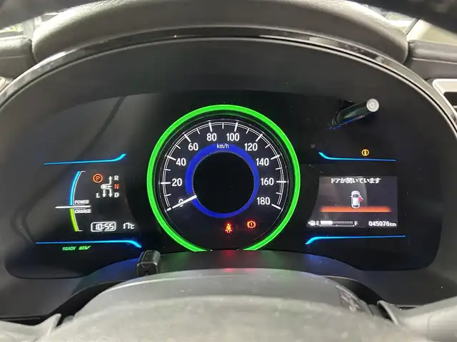 ホンダ シャトル ハイブリッド X スタイルエディション 大阪府 2016(平28)年 4.5万km アラバスターシルバーメタリック 純正ナビＴＶ　バックカメラ　ＥＴＣ　ドライブレコーダー　クルーズコントロール　コーナーセンサー　ＬＥＤヘッドライト　プッシュスタート　スマートキー　オートエアコン　オートライト　電動ミラー