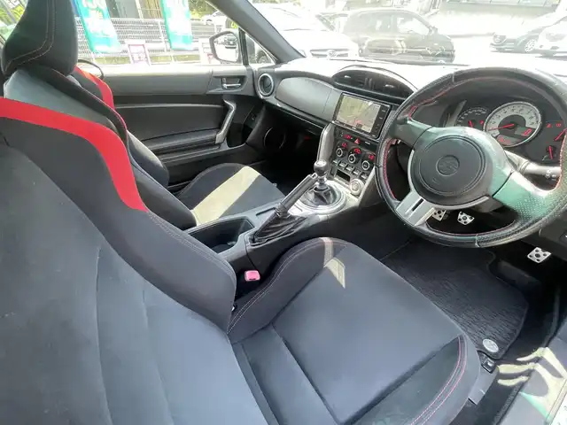 トヨタ ８６ GT 熊本県 2012(平24)年 6.7万km クリスタルブラックシリカ モデリスタフルエアロ /社外SDナビ(AVN-R7W)/【フルセグTV/SD/CD/DVD/Bluetooth】/バックカメラ/オートHIDライト/ETC/純正17インチAW/プッシュスタート/スマートキー/スペアキー/横滑り防止装置/盗難防止装置/純正フロアマット/ダブル＋サイドエアバック/取扱説明書/保証書