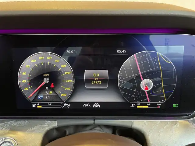 メルセデス・ベンツ ＣＬＳ２２０ｄ スポーツ エクスクルーシブPKG 愛知県 2020(令2)年 3.8万km ダイヤモンドホワイト 純正ナビ /フルセグTV /360度カメラ /レーダーセーフティパッケージ /前後ドラレコ/黒/茶内装 黒革 /全席シートヒーター /前席シートベンチレーション /ブルメスター /ヘッドアップディスプレイ/LEDヘッドライト/サンルーフ