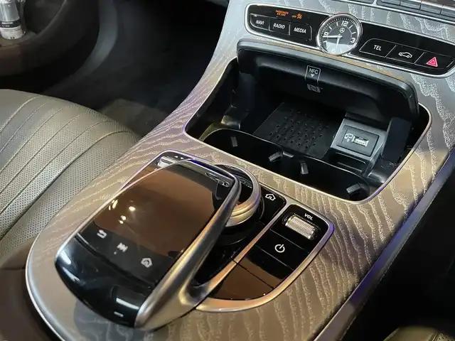 メルセデス・ベンツ ＣＬＳ２２０ｄ スポーツ エクスクルーシブPKG 愛知県 2020(令2)年 3.8万km ダイヤモンドホワイト 純正ナビ /フルセグTV /360度カメラ /レーダーセーフティパッケージ /前後ドラレコ/黒/茶内装 黒革 /全席シートヒーター /前席シートベンチレーション /ブルメスター /ヘッドアップディスプレイ/LEDヘッドライト/サンルーフ