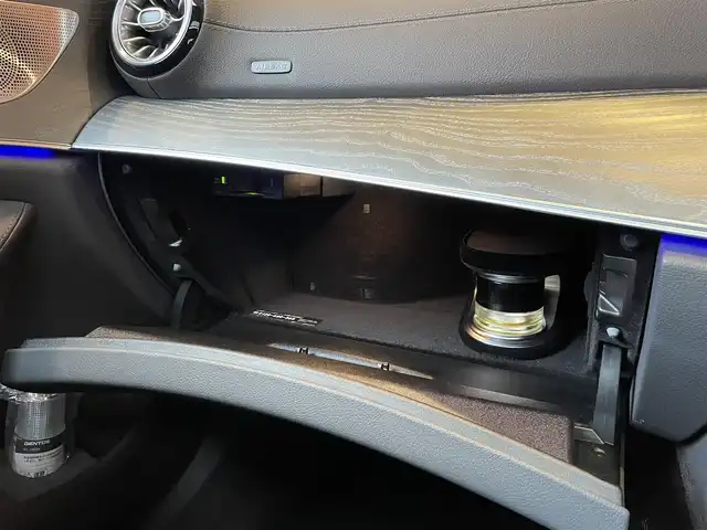 メルセデス・ベンツ ＣＬＳ２２０ｄ スポーツ エクスクルーシブPKG 愛知県 2020(令2)年 3.8万km ダイヤモンドホワイト 純正ナビ /フルセグTV /360度カメラ /レーダーセーフティパッケージ /前後ドラレコ/黒/茶内装 黒革 /全席シートヒーター /前席シートベンチレーション /ブルメスター /ヘッドアップディスプレイ/LEDヘッドライト/サンルーフ