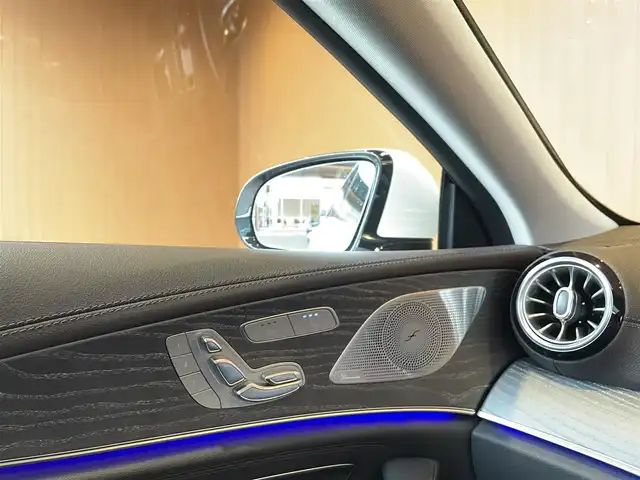 メルセデス・ベンツ ＣＬＳ２２０ｄ スポーツ エクスクルーシブPKG 愛知県 2020(令2)年 3.8万km ダイヤモンドホワイト 純正ナビ /フルセグTV /360度カメラ /レーダーセーフティパッケージ /前後ドラレコ/黒/茶内装 黒革 /全席シートヒーター /前席シートベンチレーション /ブルメスター /ヘッドアップディスプレイ/LEDヘッドライト/サンルーフ